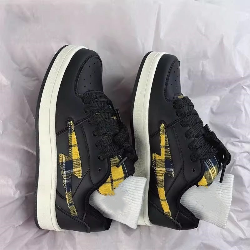 Damen Sportliche Sneakers mit grafischem Design