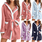 Damen kuscheliger Fleece-Bademantel mit Kapuze und Taschen