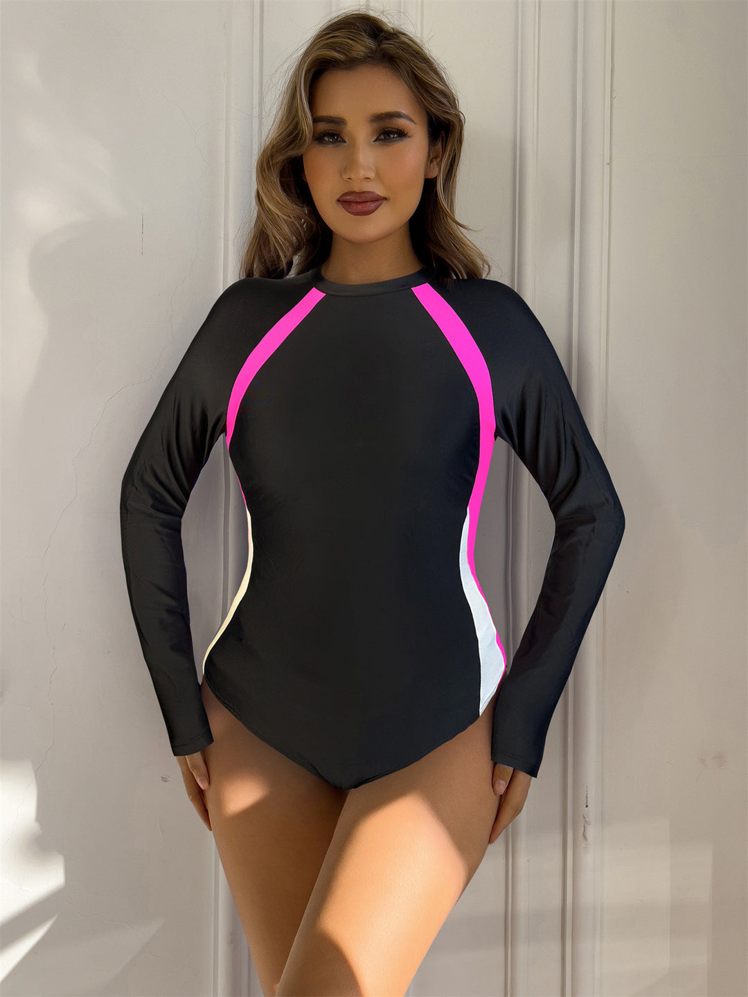 Damen Sportlicher Langarm-Schwimmanzug mit modernem Farbdesign R&B