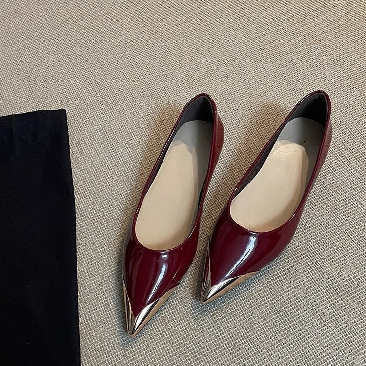 Damen spitze Ballerinas mit glänzendem Obermaterial und feinem Akzent R&B