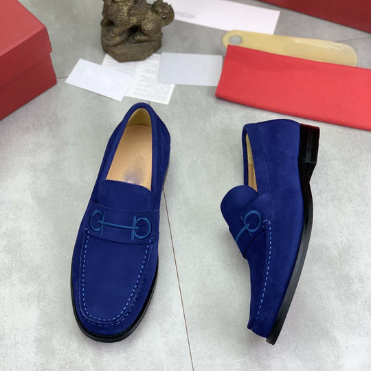 Damen Mokassins aus feinem Wildleder mit stilvollem Zierdetail R&B