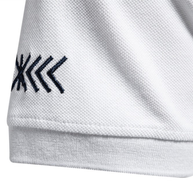 Herren nan legeres Polo mit kurzer Knopfleiste, gesticktem Pfeilmotiv-Panel und Stehkragen R&B