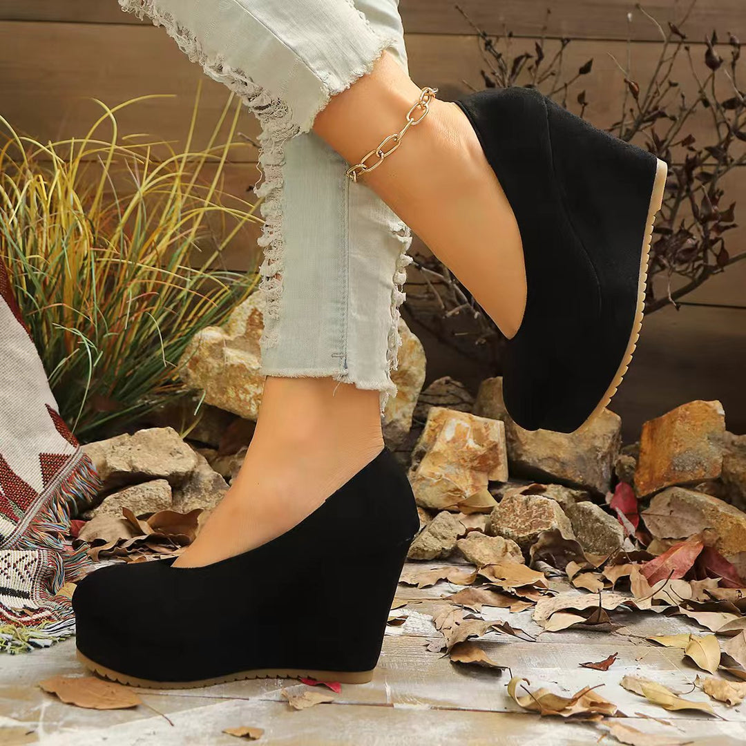 Damen Wedge-Pumps mit eleganter Riemchen-Applikation R&B
