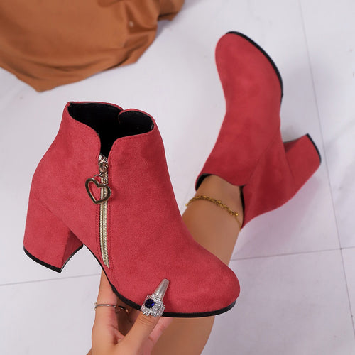 Damen elegante Stiefeletten mit modischer Herz-Applikation und glänzendem Reißverschluss R&B