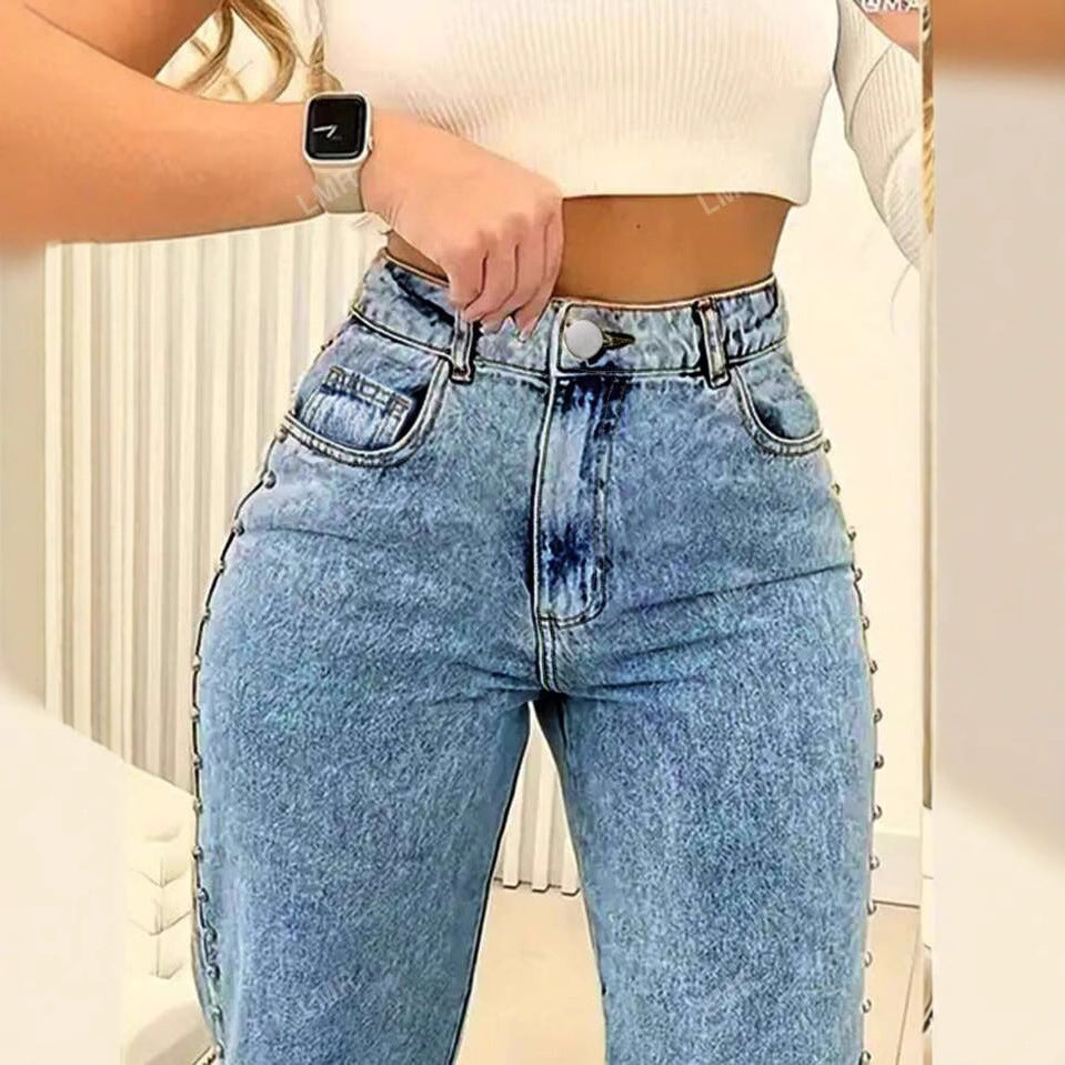 Damen Weite Denim-Jeans mit ausgefallenem Schnitt und dekorativen Knopfdetails R&B