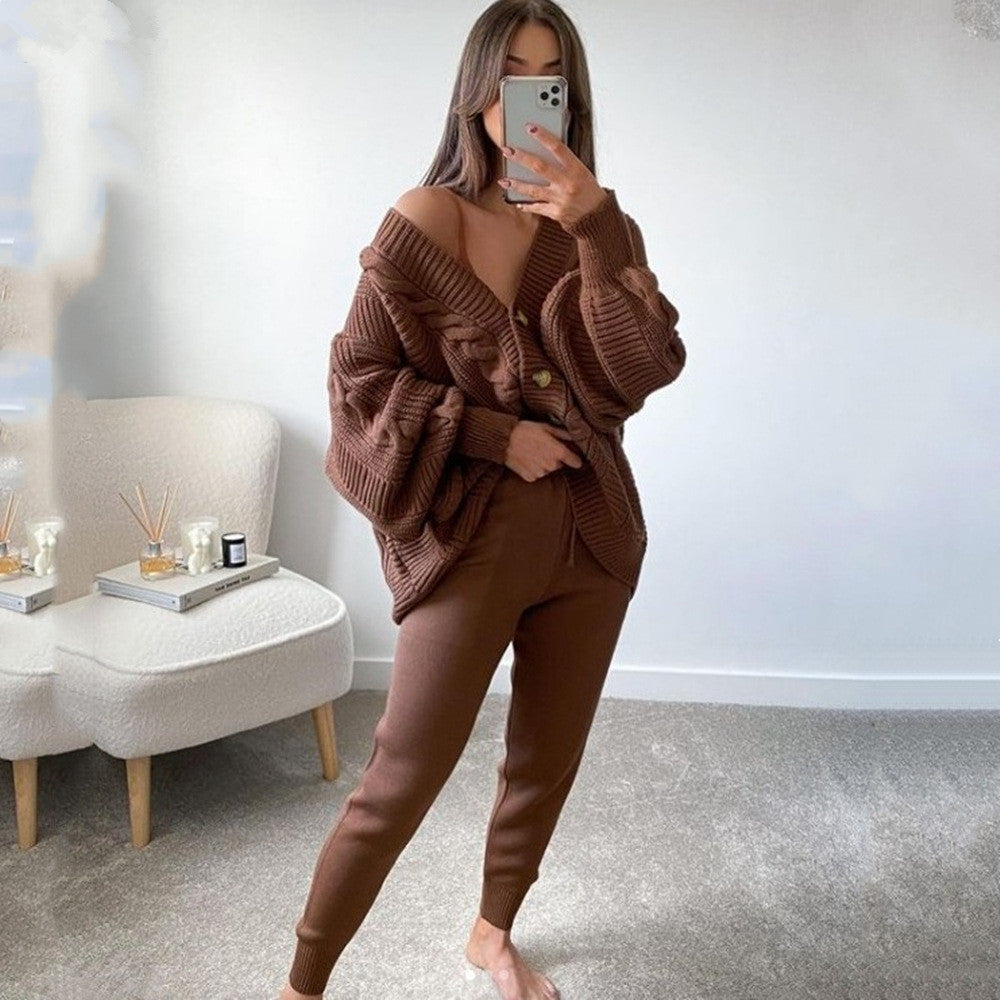 Damen Grobstrickjacke mit V-Ausschnitt und Knöpfen R&B