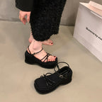 Damen Plattform-Sandalen mit verstellbarem Riemen und elegantem Metallic-Akzent