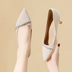 Damen elegante Pumps mit zierlichem Schmuckdetail R&B