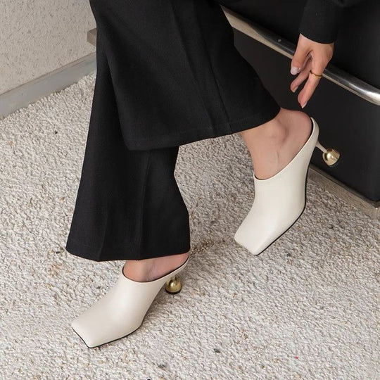 Damen elegante Mules mit goldenen Absatzakzenten R&B
