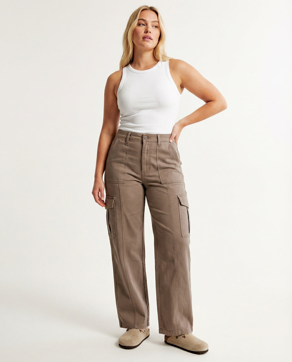 Damen hochtaillierte Utility-Hose mit weiten Beinpartien, aufgesetzten Klappentaschen und Knopf-Saumverstellung R&B