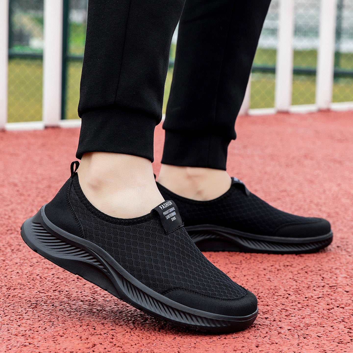 Damen Bequeme Slip-On Freizeitschuhe mit atmungsaktiver Netzstruktur R&B