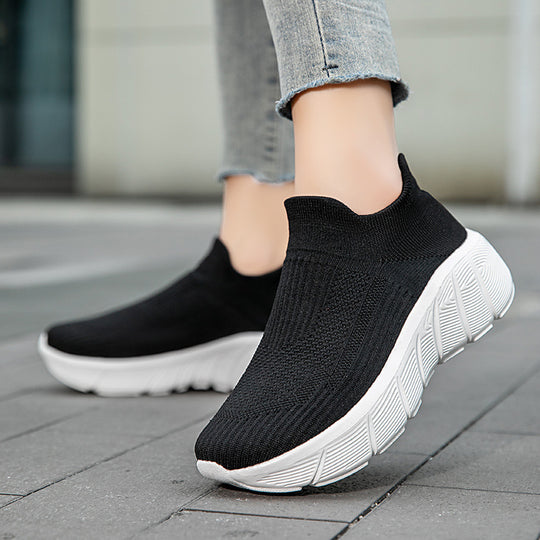 Unisex nan nahtloser Strick-Überziehschuh mit skulpturierter Plateau-Laufsohle und orthopädisch geformter Fersenführung R&B