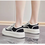 Damen Sportliche Sneaker mit modischen Netzelementen