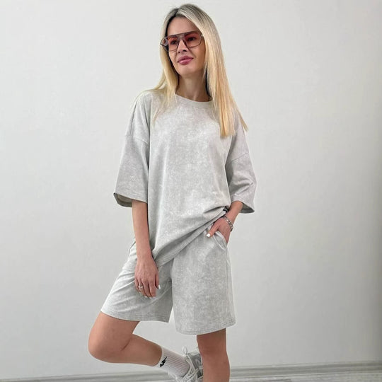 Damen elegantes Freizeit-Set aus locker sitzendem T-Shirt und kurzen Pants R&B