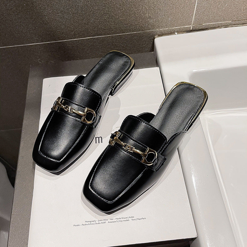 Damen elegante Mules aus weichem Leder mit modischem Metallakzent R&B