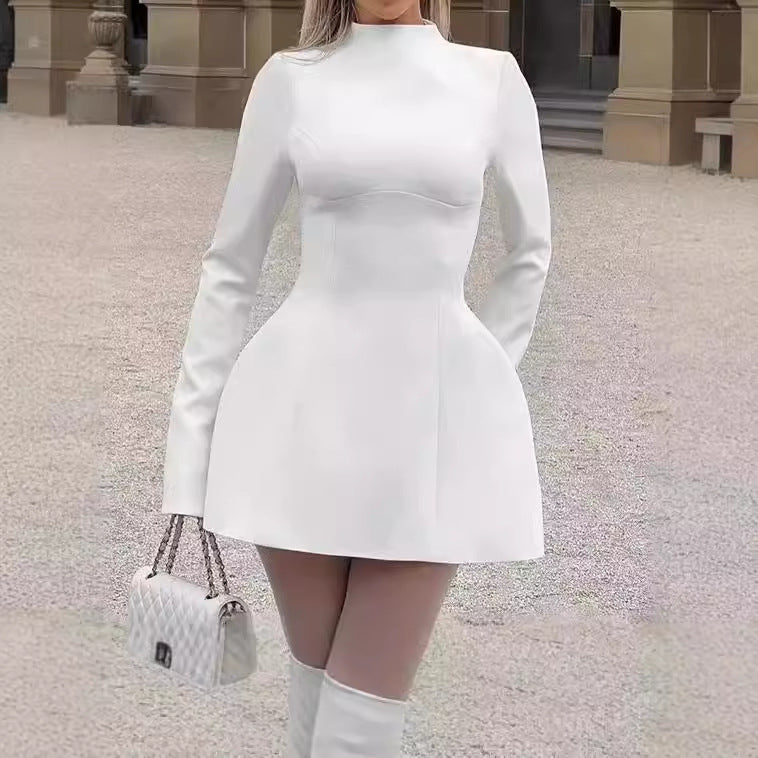 Damen Elegantes Mini-Kleid mit hochgeschlossenem Hals und ausgestelltem Saum R&B