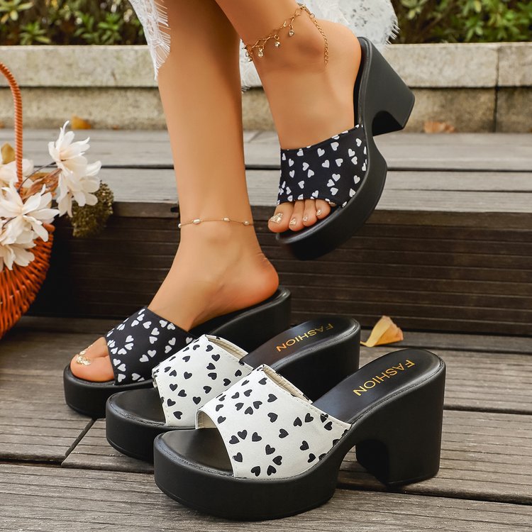 Damen Offene Blockabsatz-Sandalen mit Herzmotiv R&B