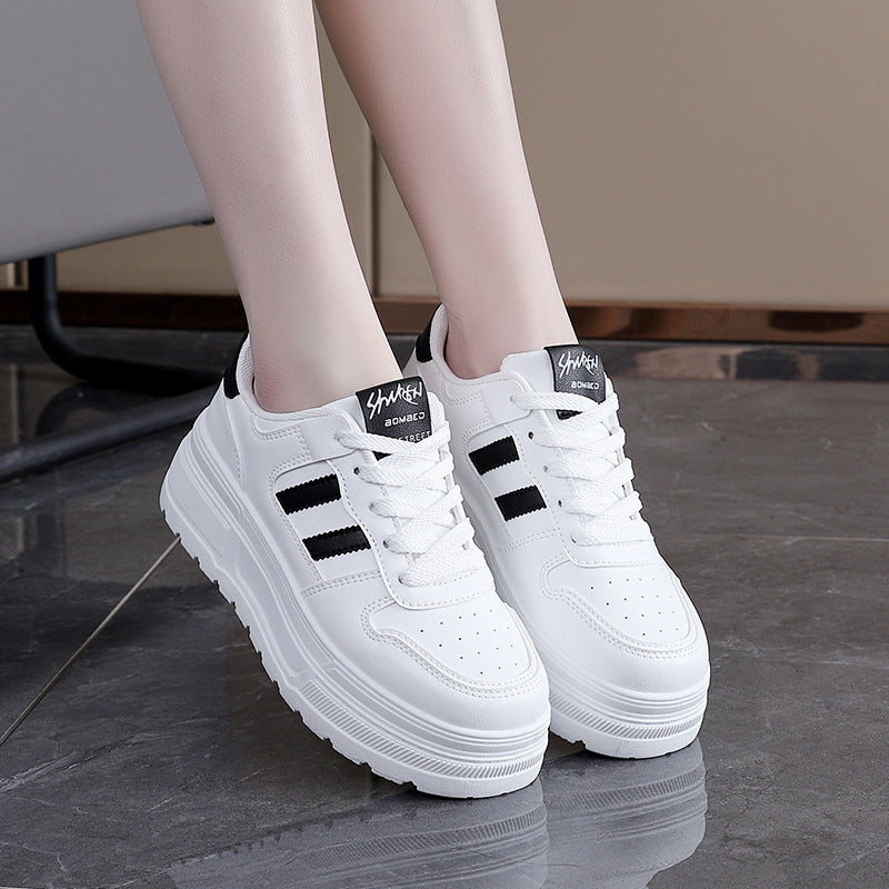 Damen Sneaker mit hohem Plateau und atmungsaktiver Oberfläche R&B