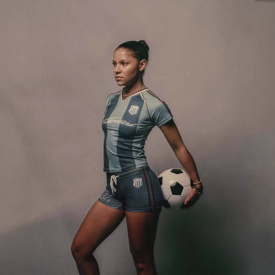 Damen Sport-Set mit figurbetonter Shorts und kurzärmeliger Oberteil R&B