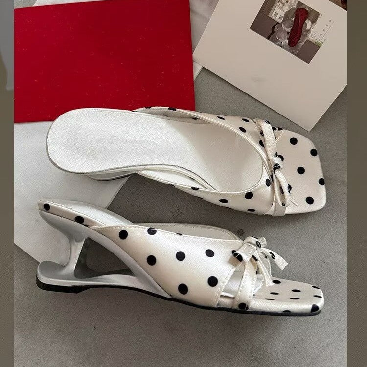 Damen offene Mules mit modischem Punkte-Design und dekorativem Schleifenakzent R&B