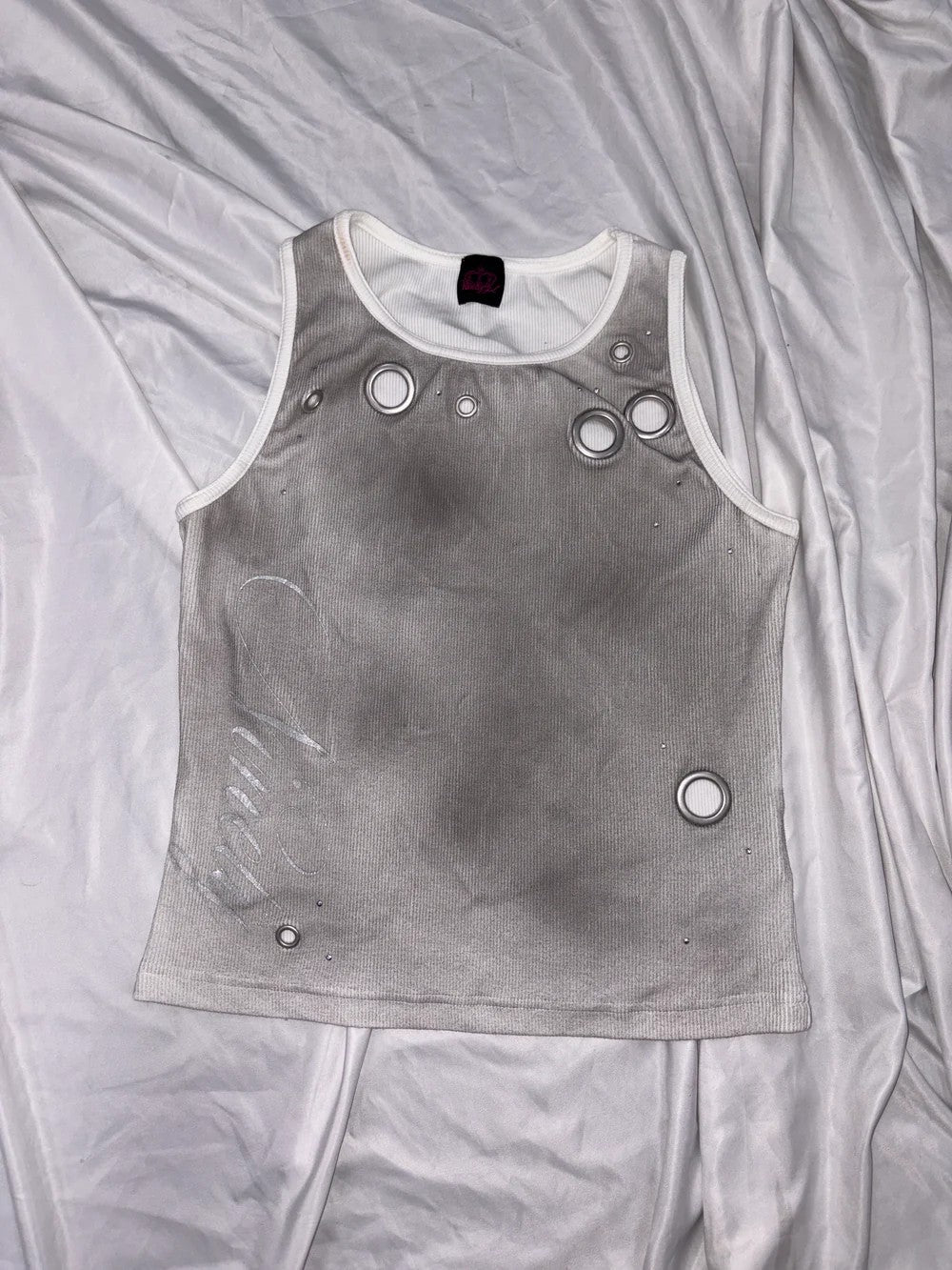 Damen Trendiges Tanktop mit dekorativen Ösen und schimmerndem Stoff R&B