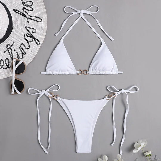 Damen Triangel-Bikini mit verspielten Schnürdetails und eleganten Ringen R&B