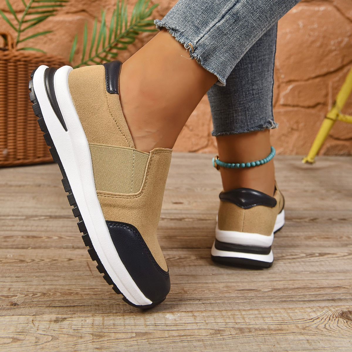 Damen Slip-On Sneakers mit vielseitigem Komfort und atmungsaktiver Struktur R&B
