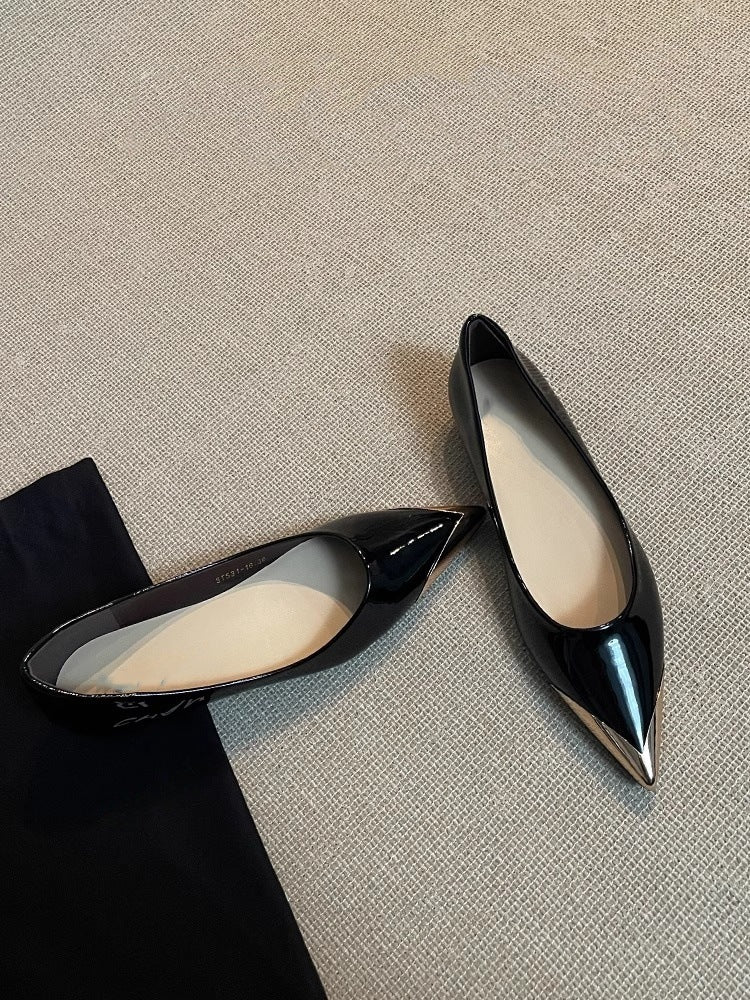 Damen spitze Ballerinas mit glänzendem Obermaterial und feinem Akzent R&B
