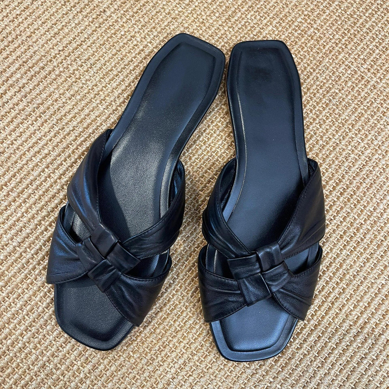 Damen modische Riemensandalen mit elegante Knotenakzent und komfortabler Innensohle R&B