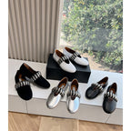 Damen Elegante und geschmackvolle Ballerinas mit modischen Metallakzenten R&B