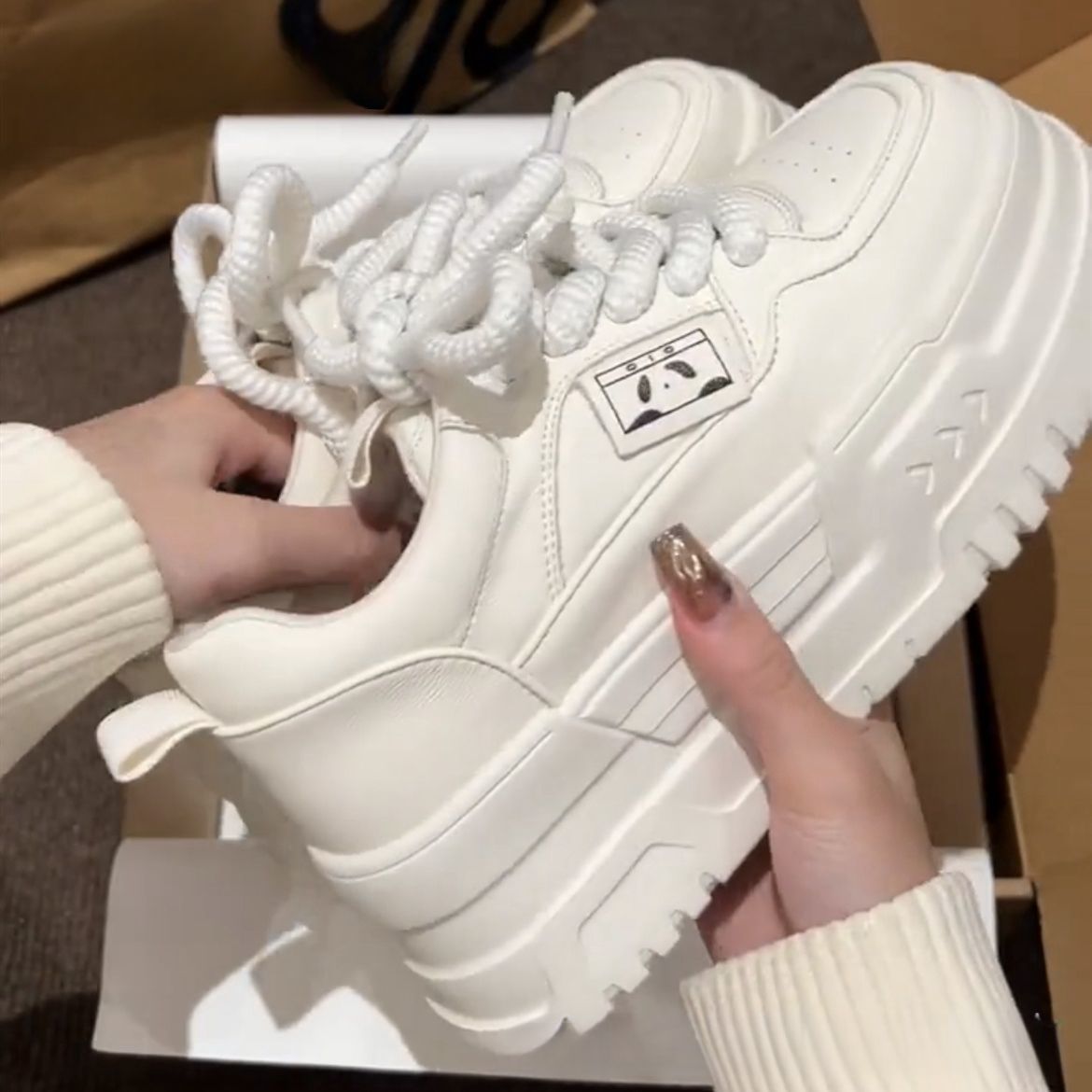 Damen Chunky Sneakers mit innovativem Dämpfungssystem und atmungsaktiver Oberfläche