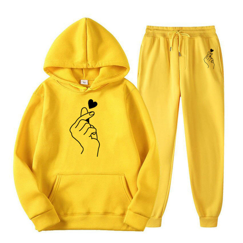 Damen Jogginganzug mit kreativem Herzmotiv und bequemer Passform R&B