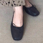 Damen Ballerinas mit einzigartigem Zehenabschluss und verstellbarem Riemen