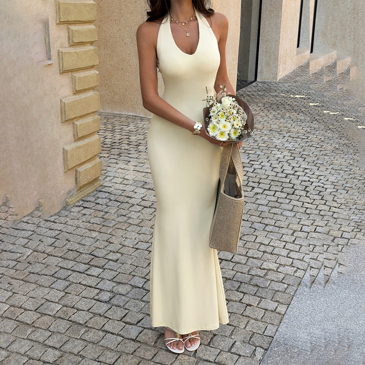 Damen Figurbetontes Abendkleid mit Halterrücken R&B