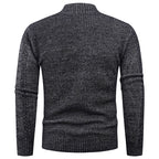 Herren Freizeit Strickjacke mit hohem Kragen und modernem Zipper