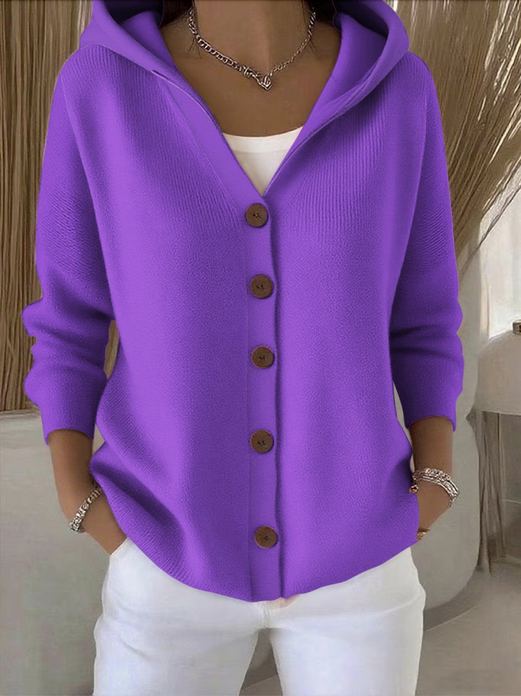 Damen Kapuzenstrickjacke mit Praktischen Knopfdetails und Lässigem Schnitt R&B