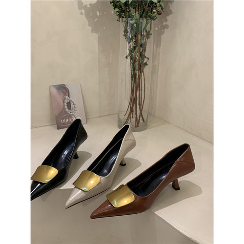 Damen spitze Pumps mit metallic-beschichtetem Akzent und disturbierter Absatzhöhe R&B