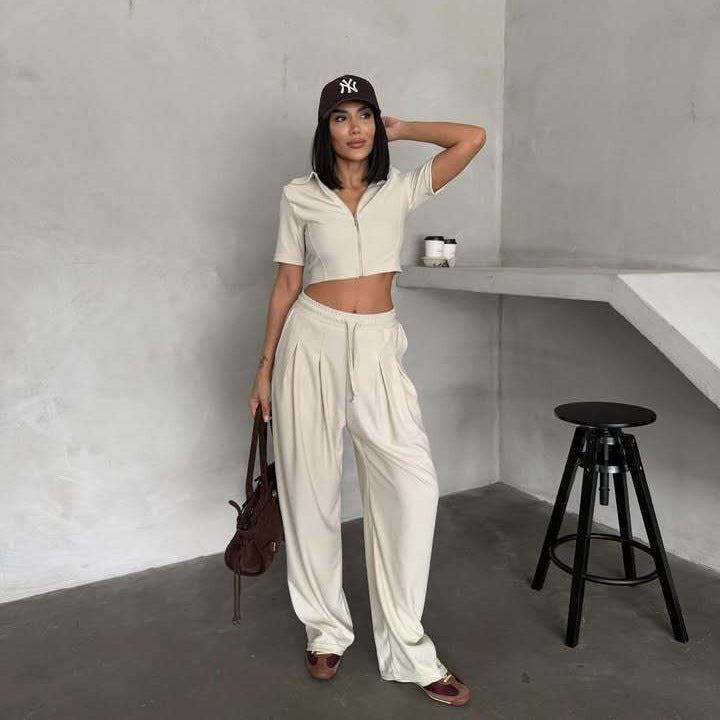 Damen sportliches Set mit kurzem Kragen und Reißverschluss R&B