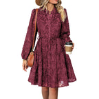 Damen elegantes Minikleid mit floraler Spitzenstruktur und Bindegürtel R&B