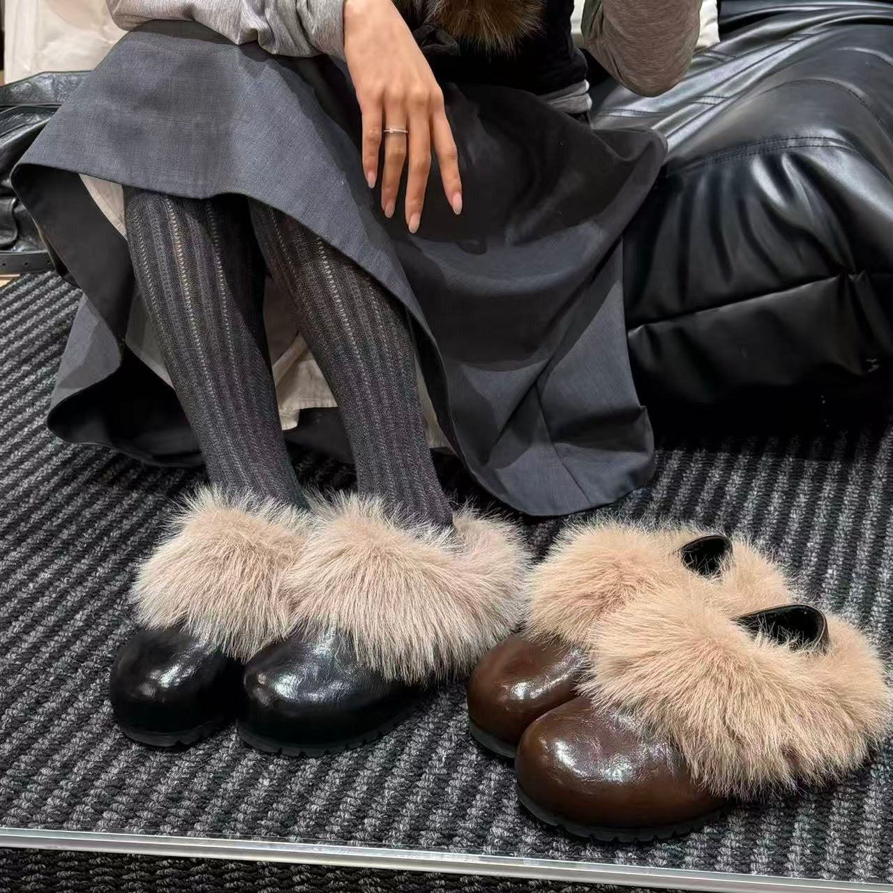 Damen Komfortable Clogs mit warmem Fellkragen und rutschfester Sohle R&B