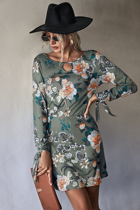 Damen Minikleid mit floralem Design und eleganten Ärmeldetails R&B