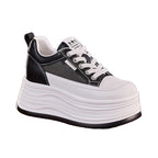 Damen Sportliche Plateausneaker mit atmungsaktiver Obermaterialkombination