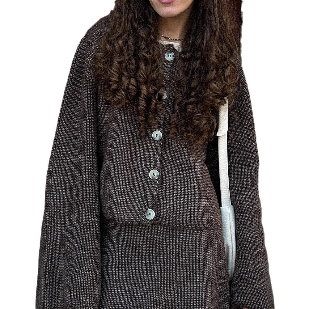 Damen Knitwear Set mit eleganten Knopfdetails R&B