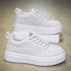Damen Trendige Plattform Sneakers mit minimalistischer Oberflächenstruktur