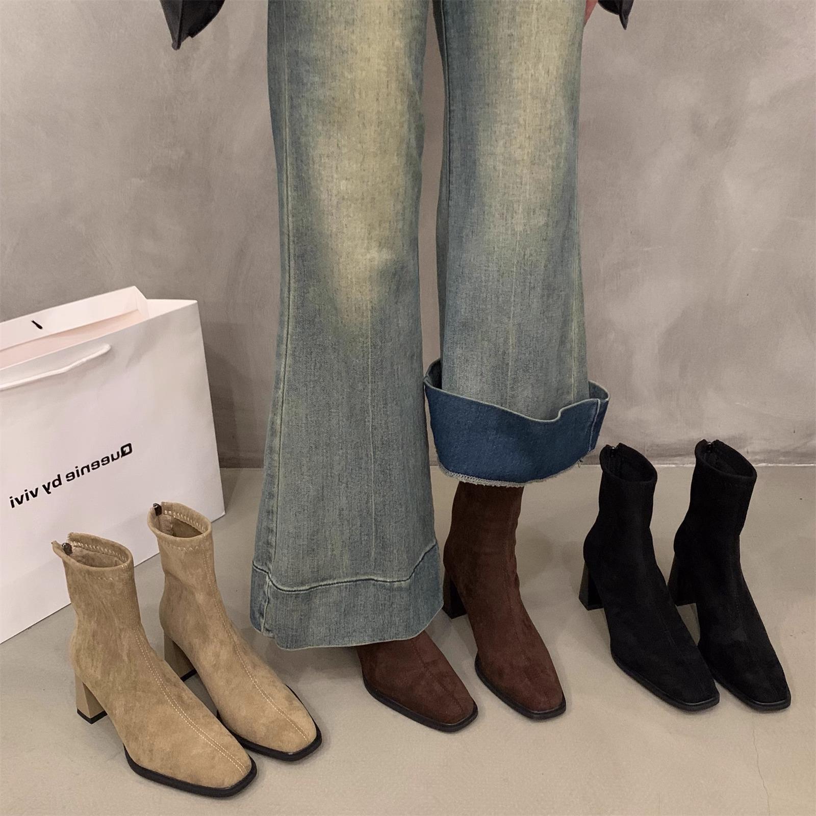 Damen Elegante Ankle Boots mit Hochwertigem Veloursleder und Robuster Blockabsatz R&B