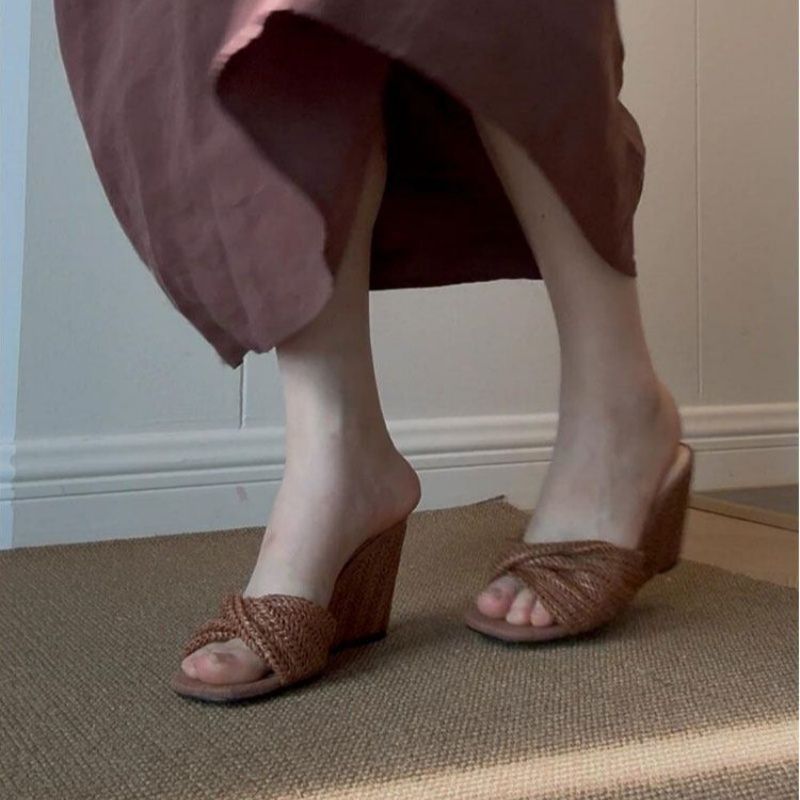 Damen Wedgesandalen mit dekorativem Kreuzband R&B