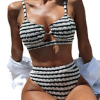 Damen Sportlicher Hochgeschnittener Bikini mit raffinierten Cut-Outs