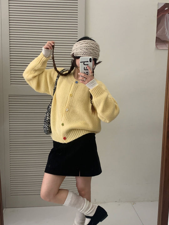 Damen Kuschelige Strickjacke mit bunten Knöpfen und lockerer Passform R&B
