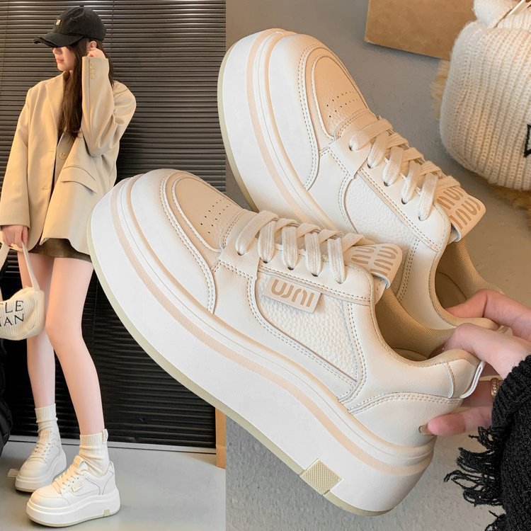 Damen Plattform Sneakers mit modischer Silhouette und rutschfester Außensohle R&B