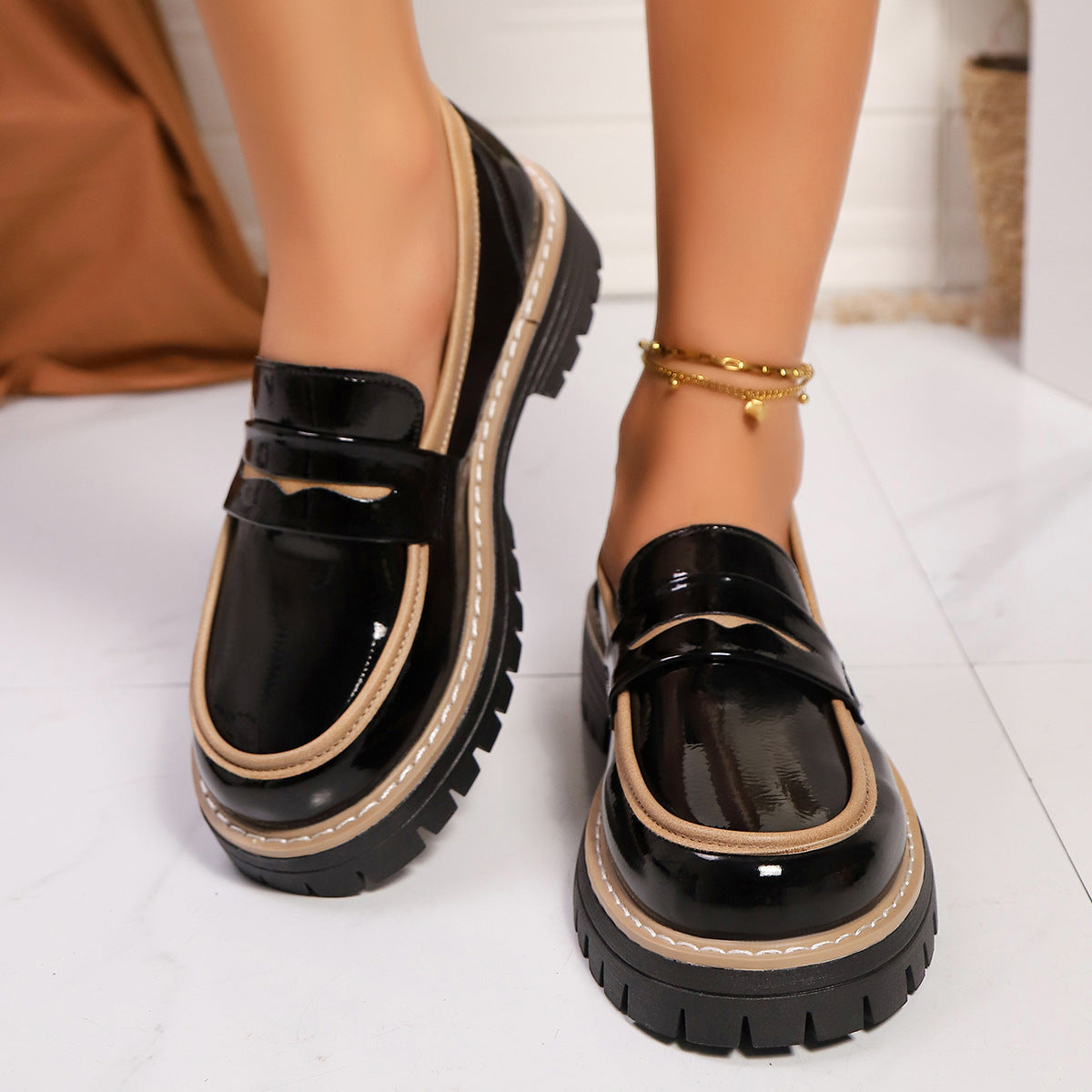 Damen Klassische Loafer mit rutschfester Sohle und glänzendem Finish R&B